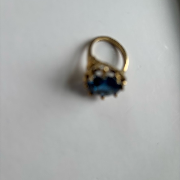 Vintage Style Fashion Ring - Picture 8 of 8